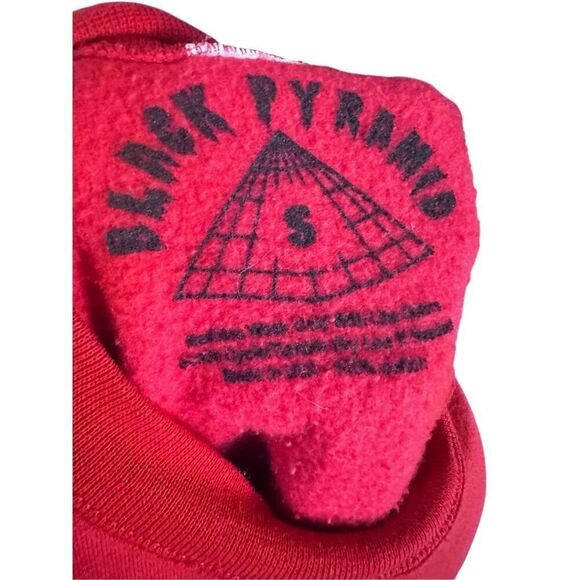 Vintage 90's Black Pyramid Sweater Not Hoodie nature's Army Chris Brown Clothing - Picture 7 of 9